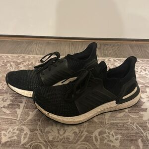 Adidas Ultraboost Women’s Size 8